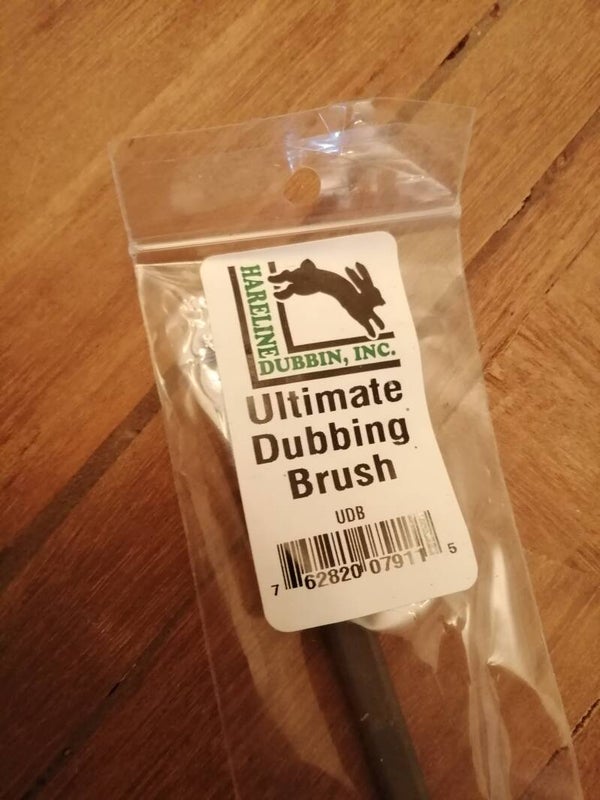 Hareline Ultimate Dubbing Brush