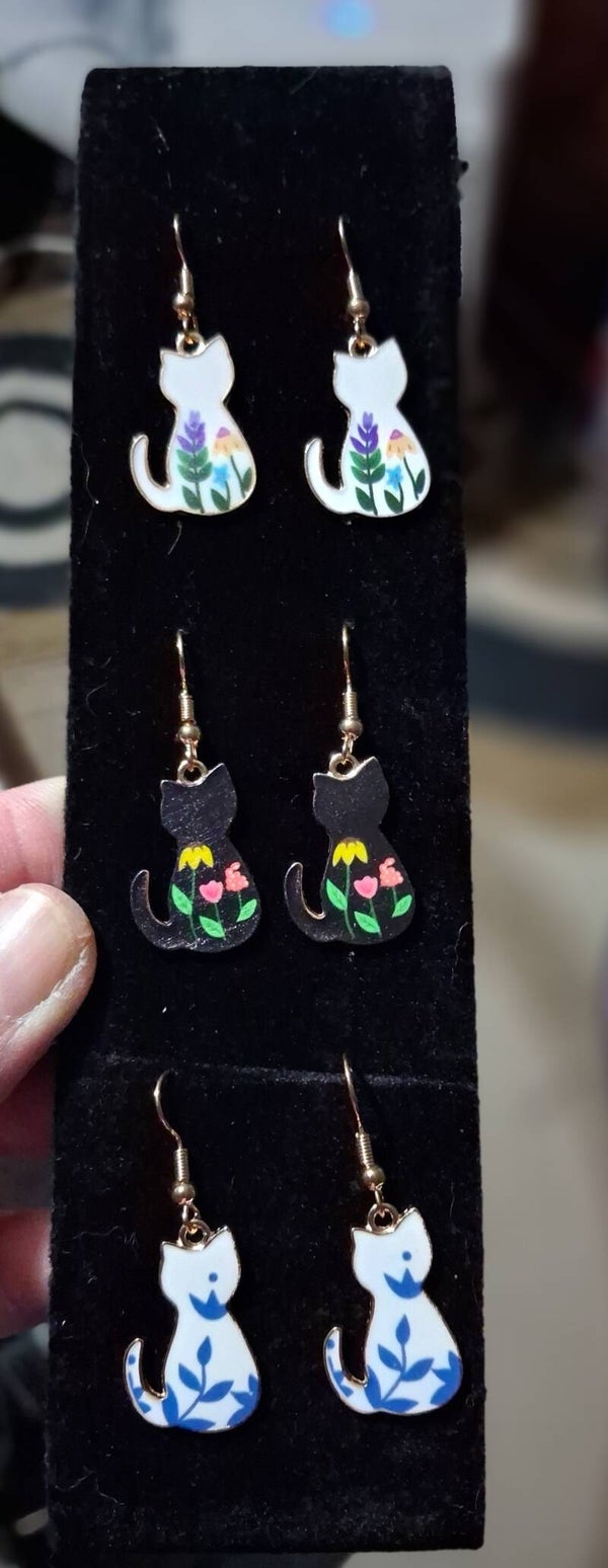 Cat Earings