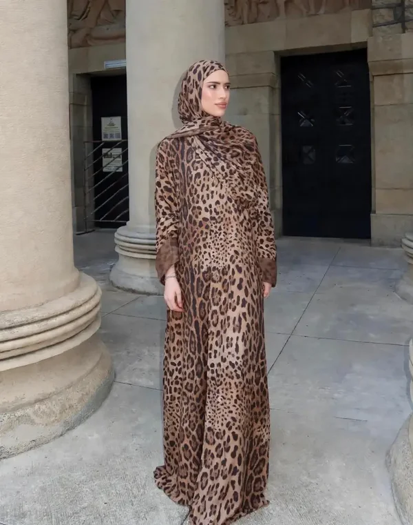 Abaya Set With Leo Print