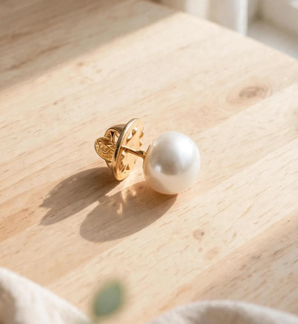 Pearl Pin