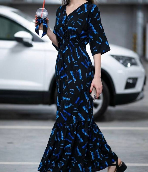 Maxidress with small scarf