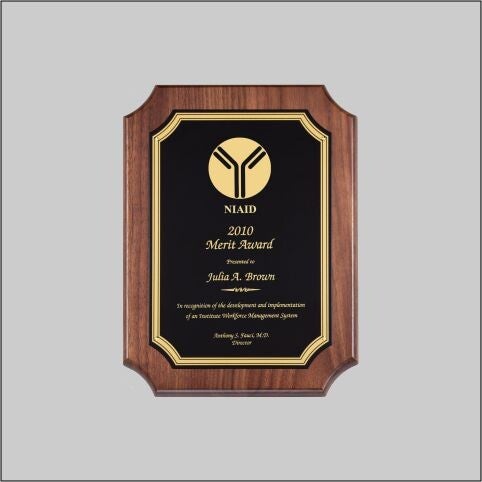 Walnut Plaque with Octagon Plate