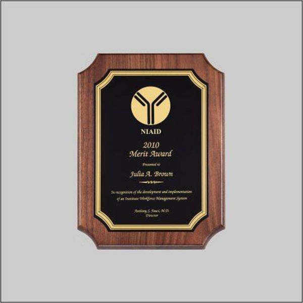 Walnut Plaque with Octagon Plate