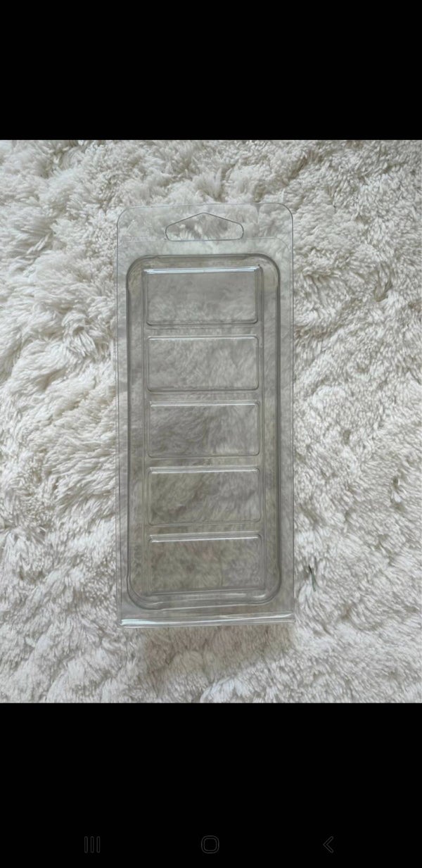 Clamshell