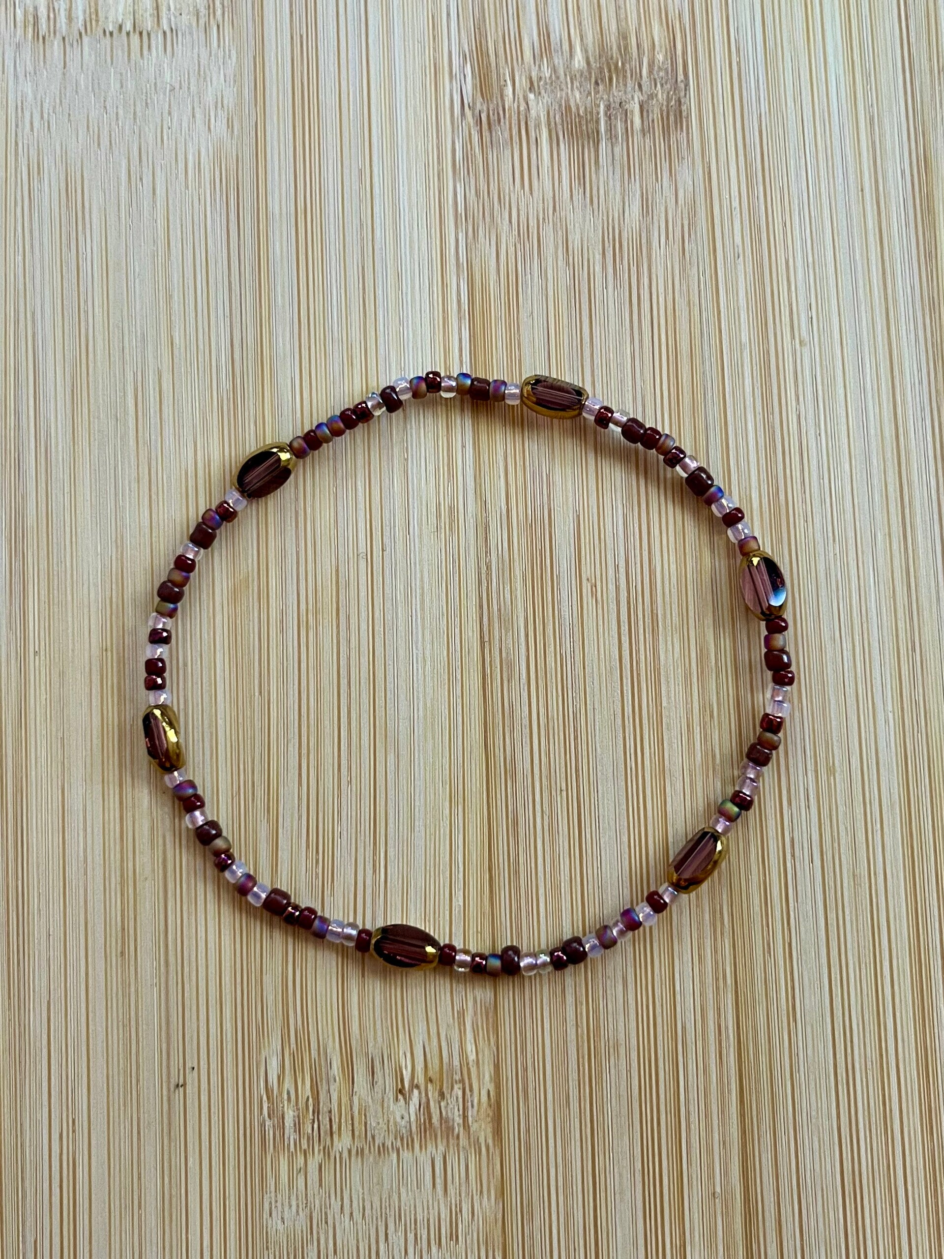 Kralenarmband Fijn aubergine