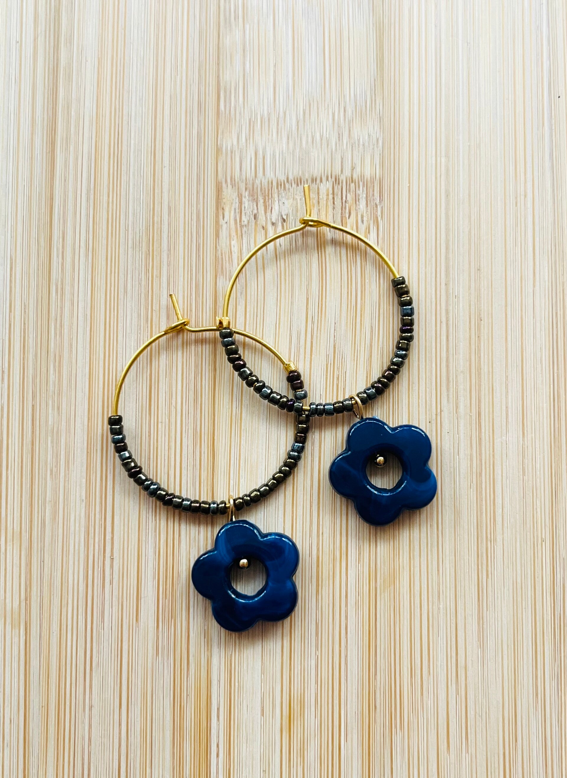 Oorring Fijn Bloem Blauw