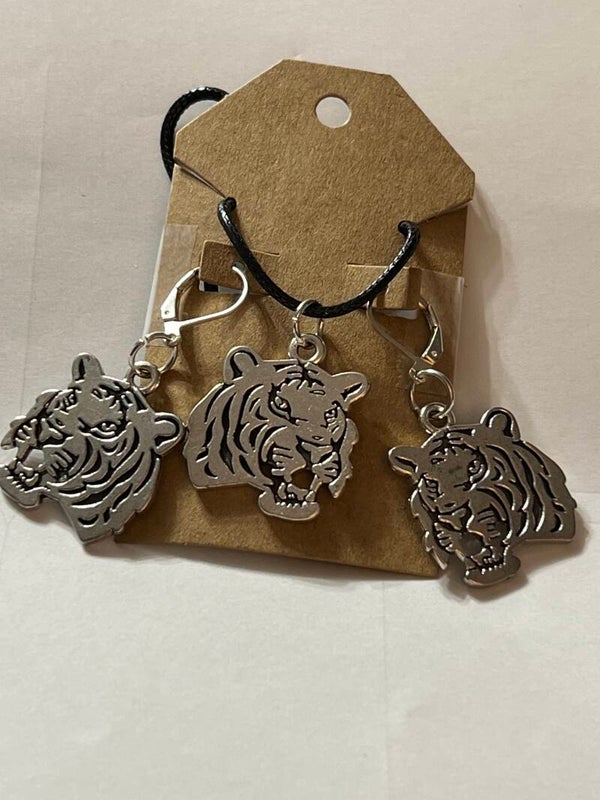 Tiger earrings and necklaces