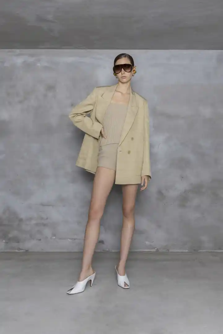 NUDE blazer straw