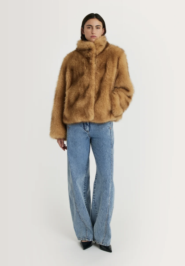 MARGAUX LONNBERG cara faux fox