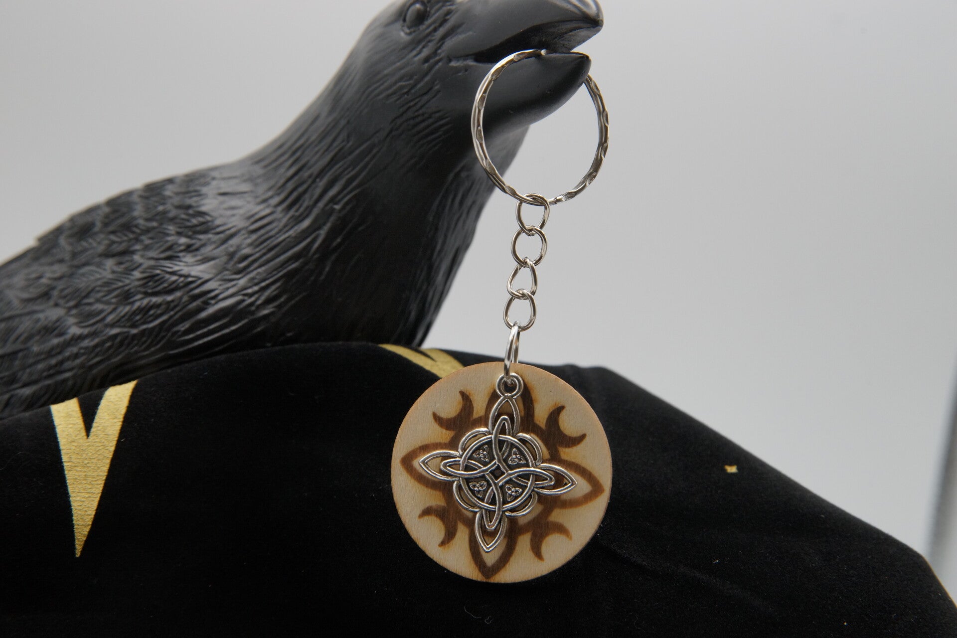 Basic Keyring, Witches Knot