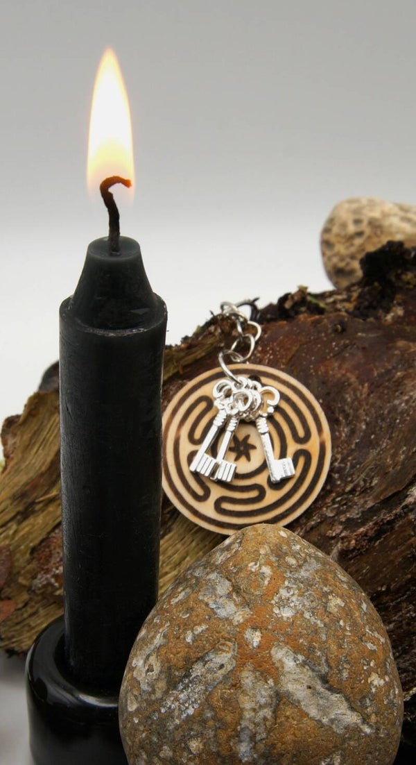 Basic Keyring, Hecate