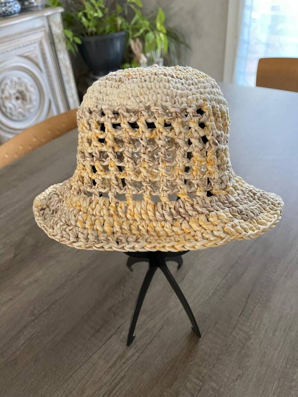chapeau