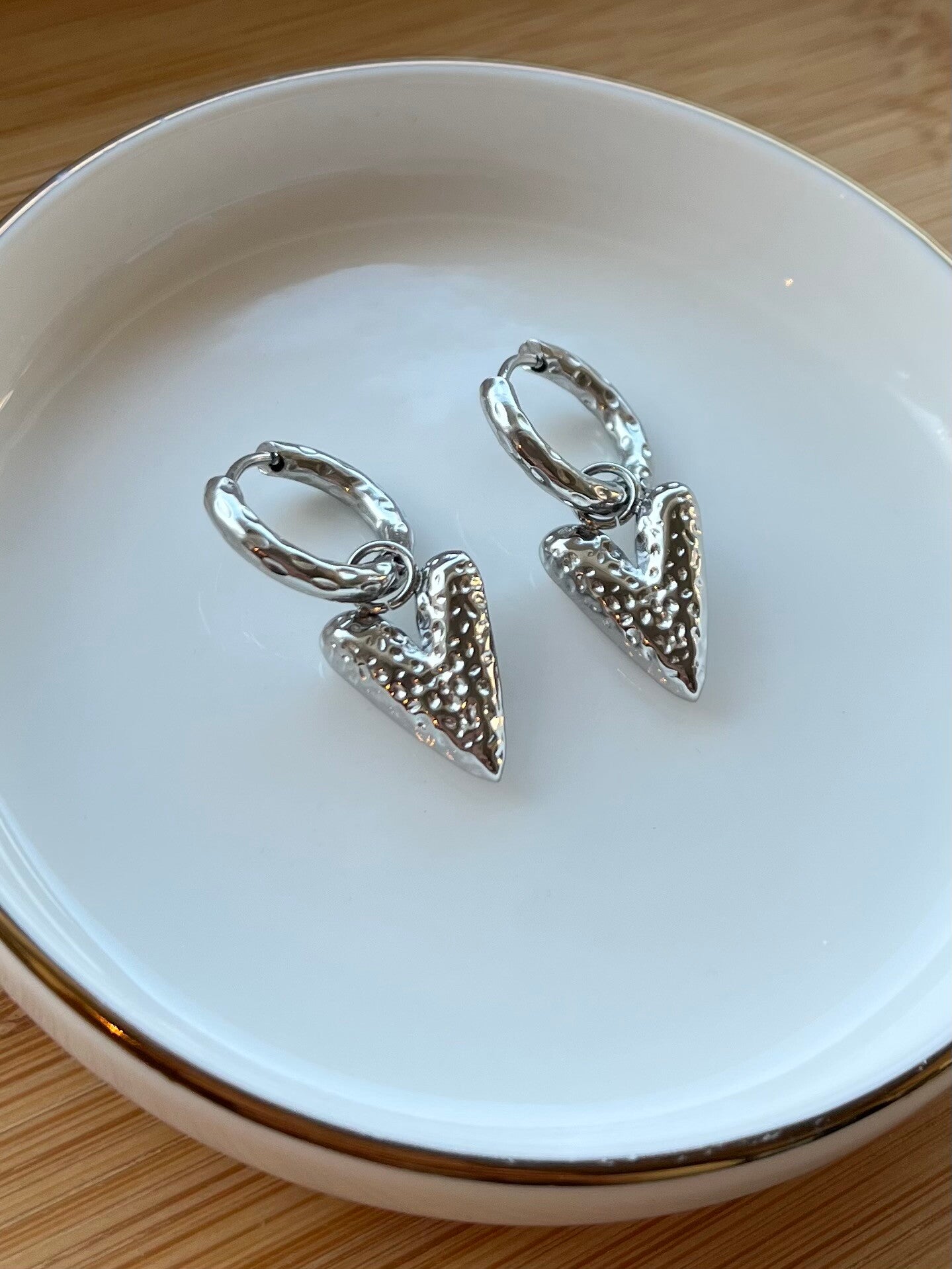 Oorbellen love on top