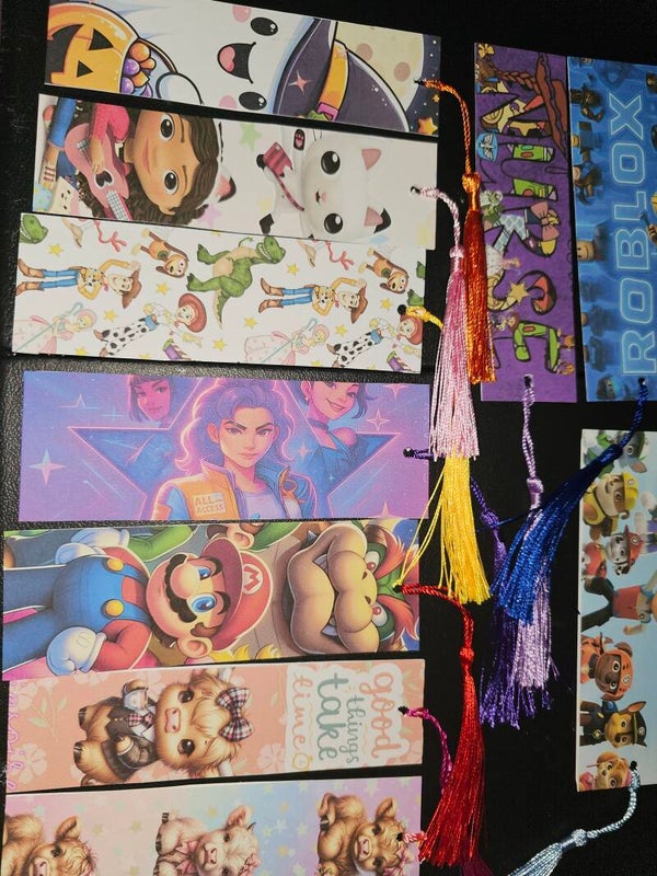 📚 Designer Bookmarks