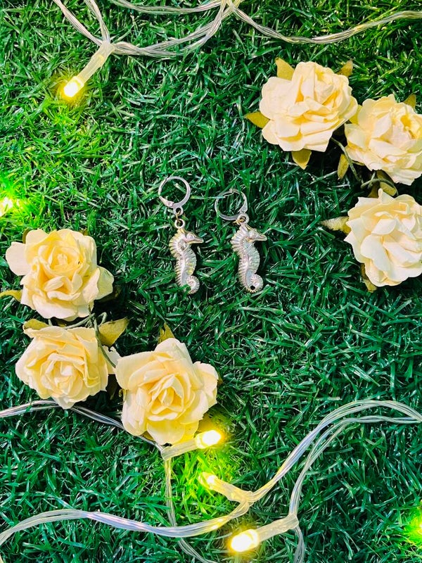 Seahorse earrings