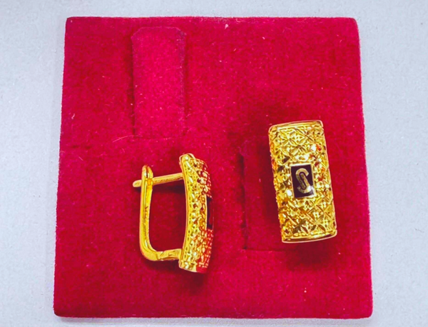 18k VVVSPL Gold Monaco Earrings