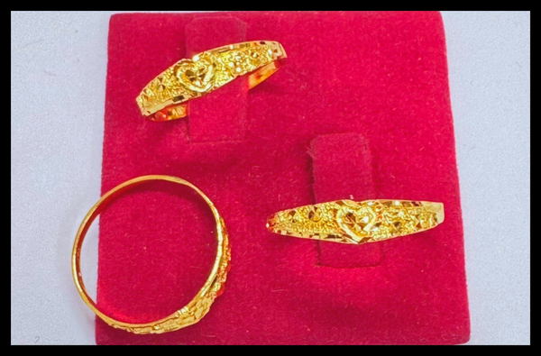 18K Saudi Gold Ring