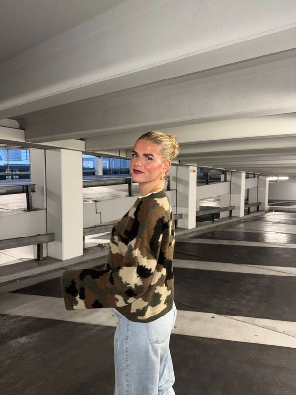 Camo trui