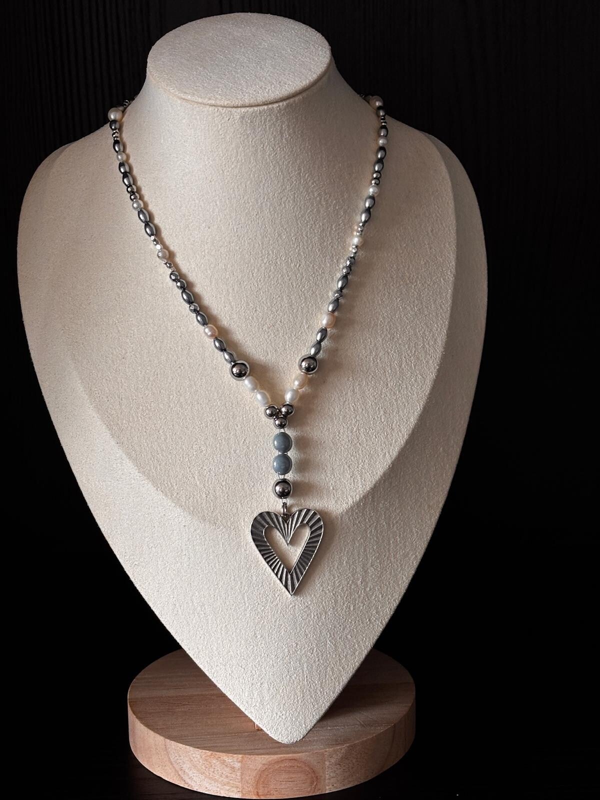 Statement hartjes ketting met zoetwaterparels