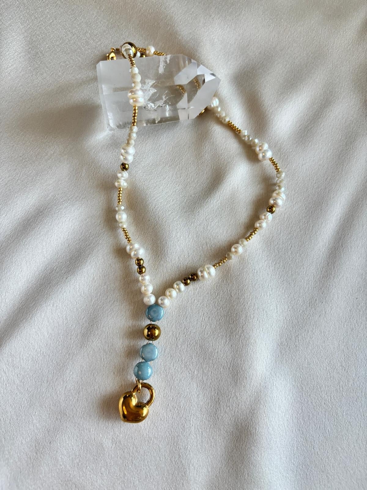 Ketting met verschillende grootte zoetwaterpareltjes en czech kralen en armband