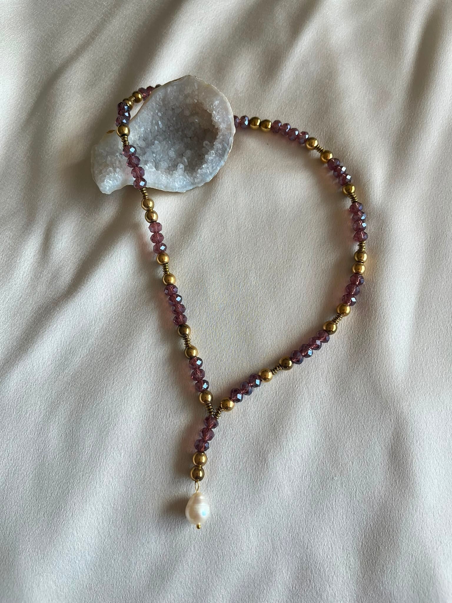 Parel Y-ketting met paarse facetkralen