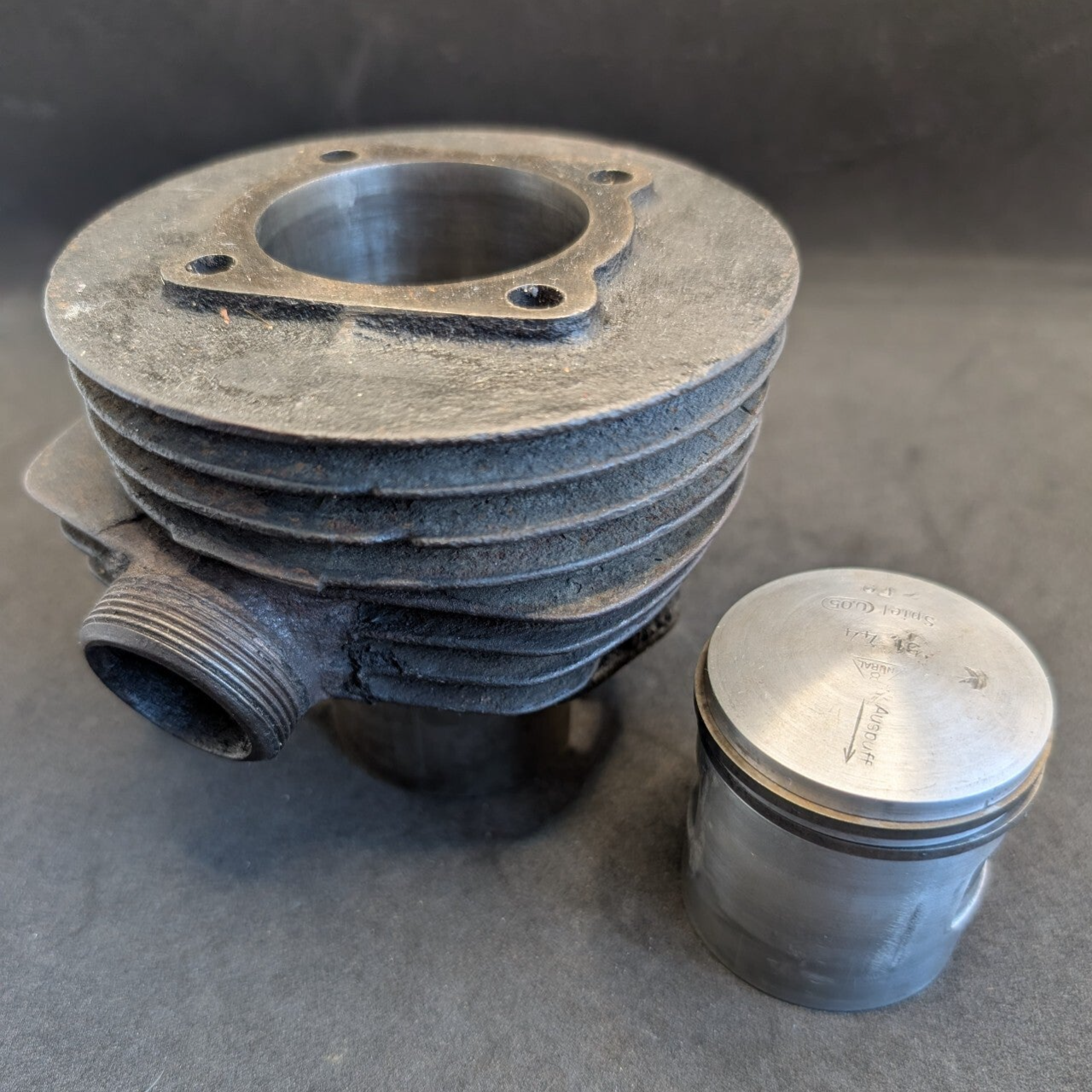 Cylinder + NOS zuiger set voor DKW RT 100 (3PK)