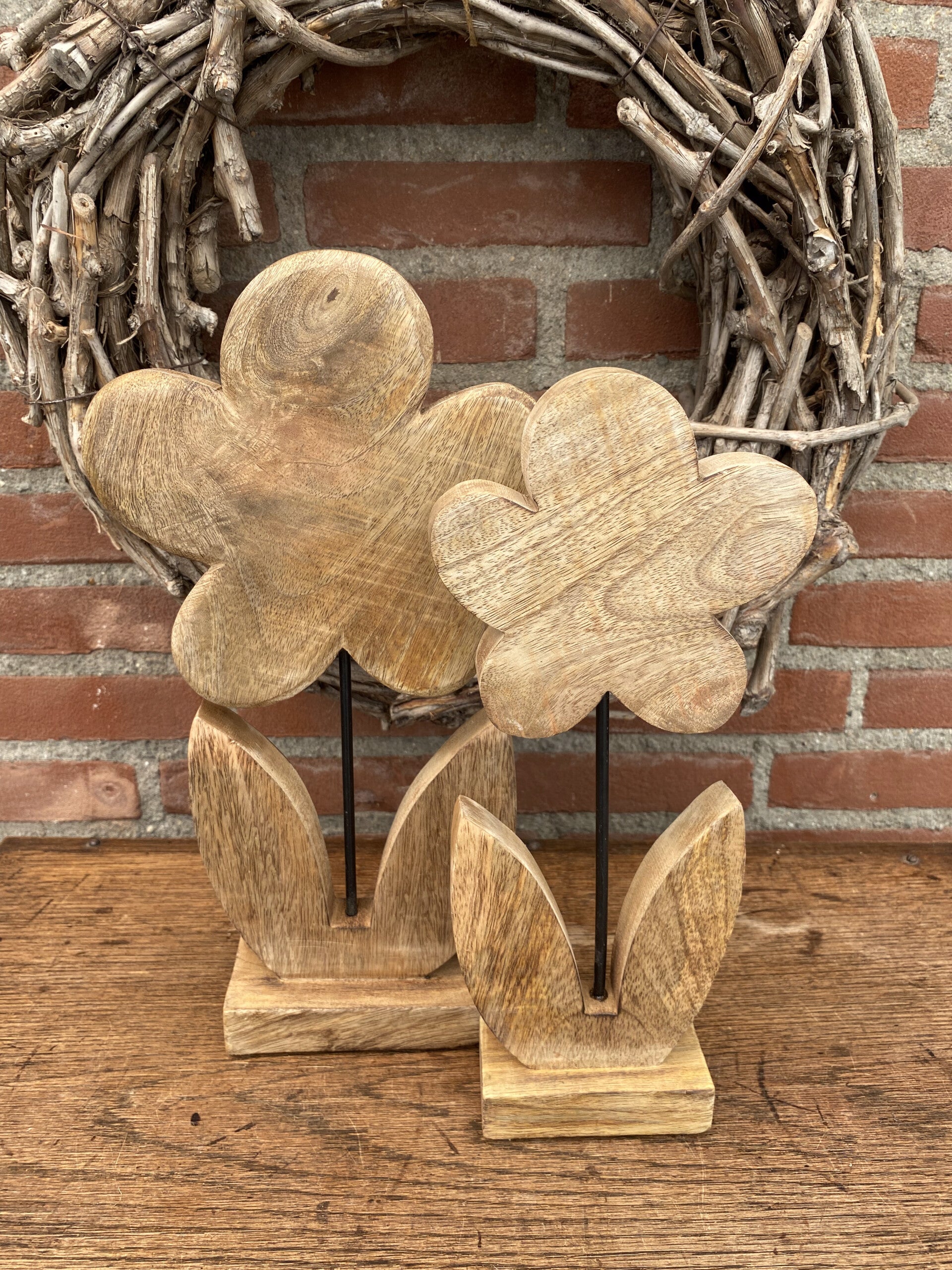 Set houten bloemen op standaard