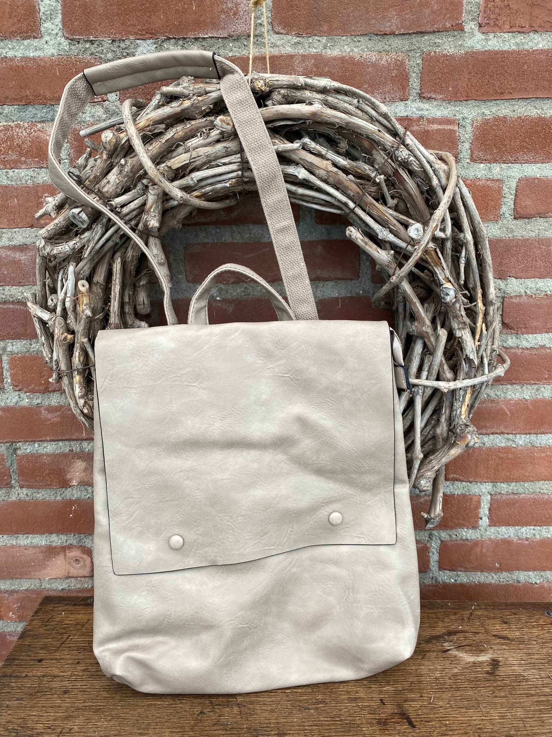 Schoudertas en rugzak in 1, beige