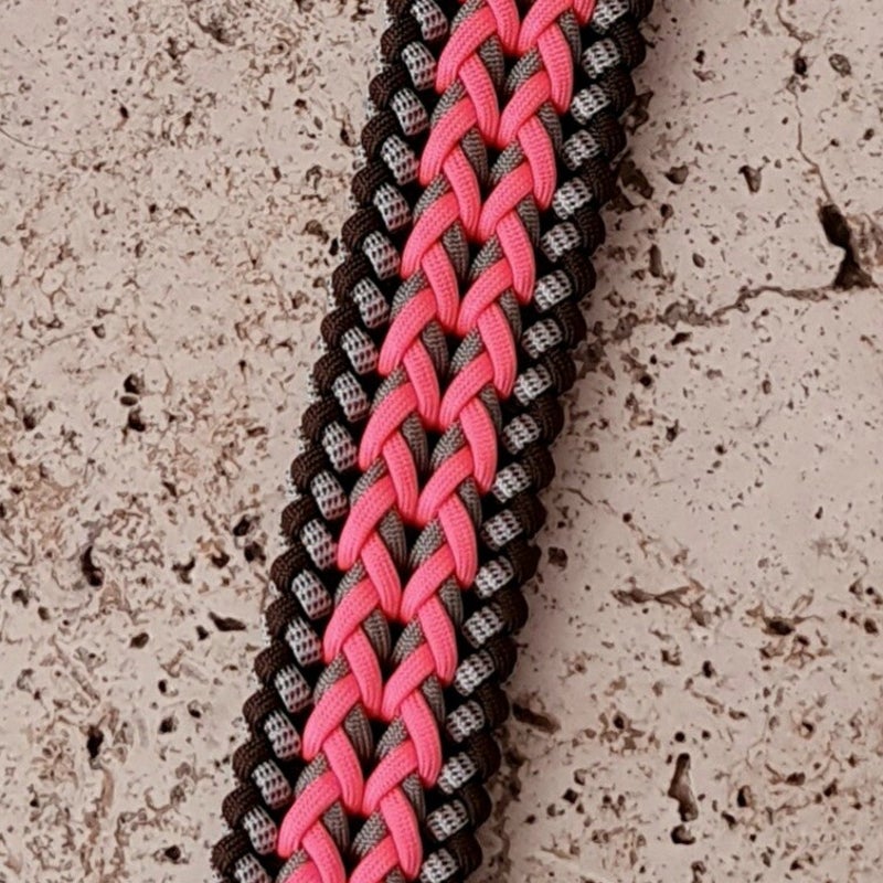 Paracord dog collar, design Araña