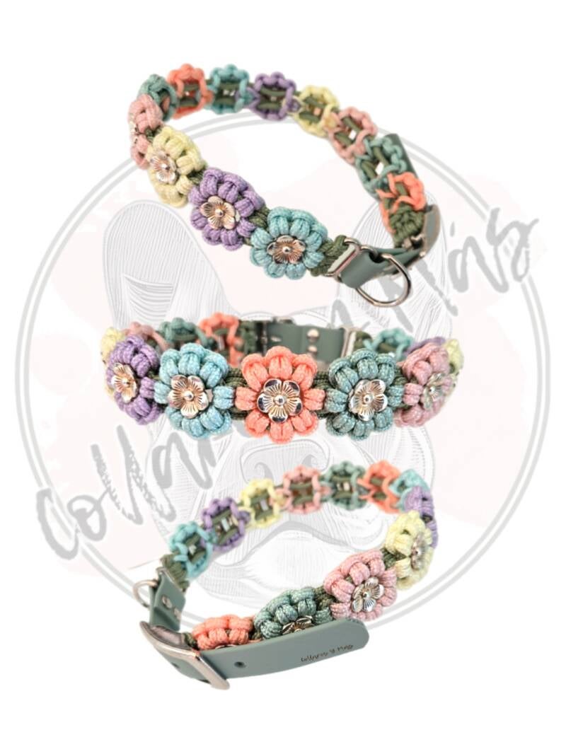 Paracord dog collar pastel flowers 