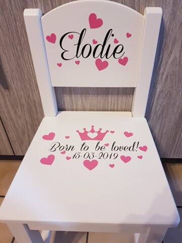 Geboortestoeltje 'Born to be loved'