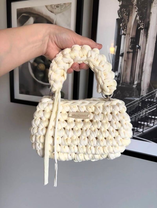Me.Queenie signature purse