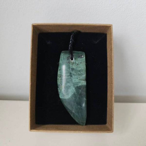 Hand made NZ greenstone pendant 6.5cm x 2.5cm