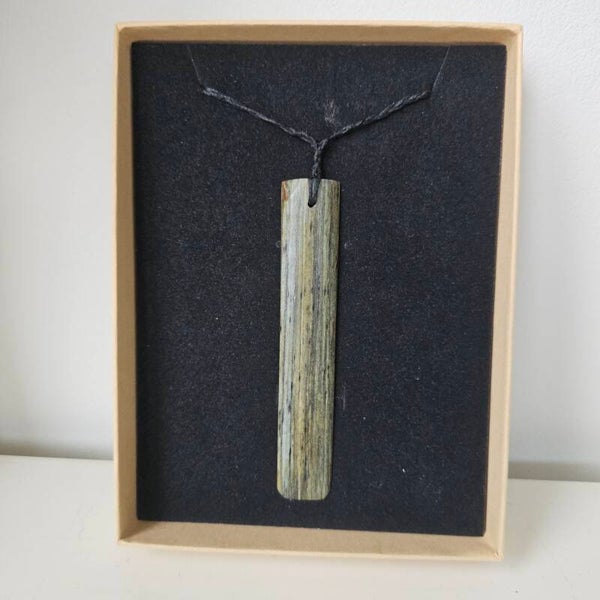 Handcrafted pendant 10cm long