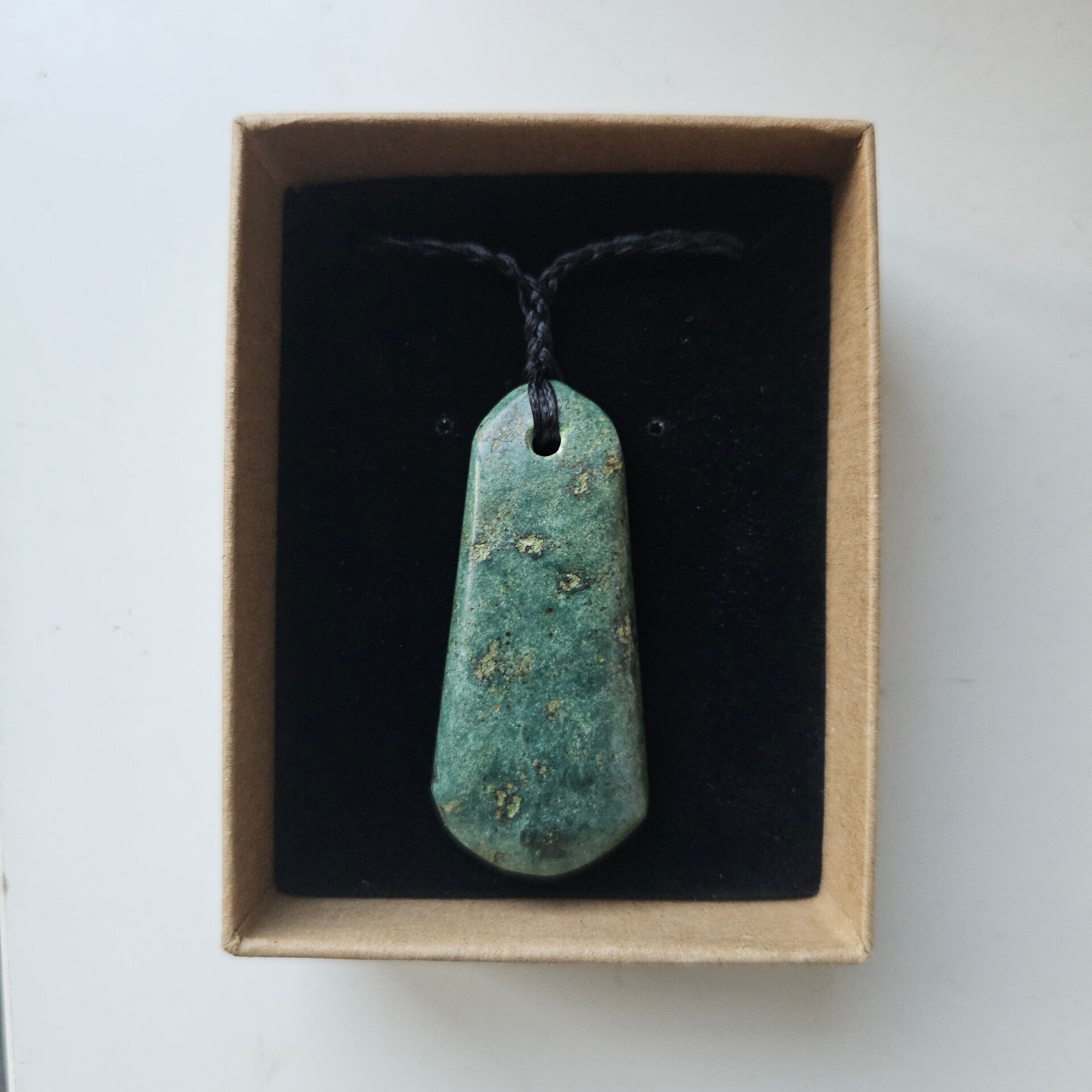 Handmade NZ Pounamu (Serpentine /Fuschite) necklace