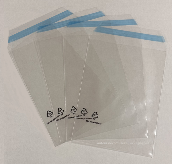 Zakjes 230x320+50 mm - zakjes met plakstrip