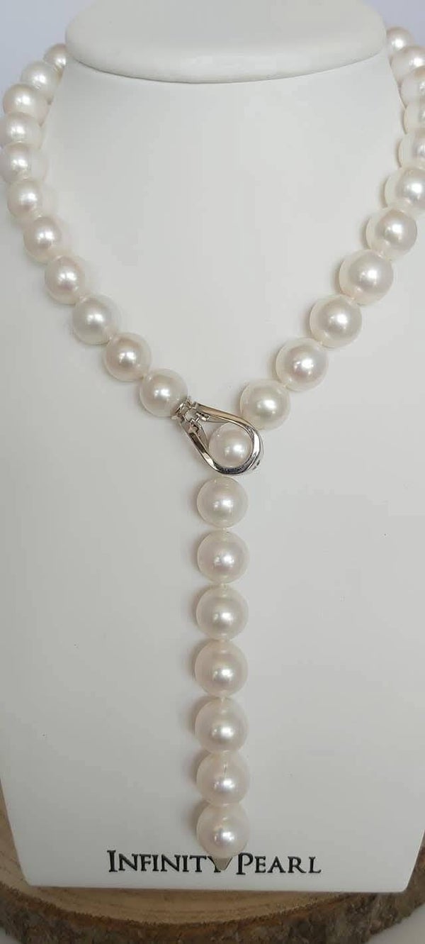 Collier perles eau douce et fermoir or 18 carats