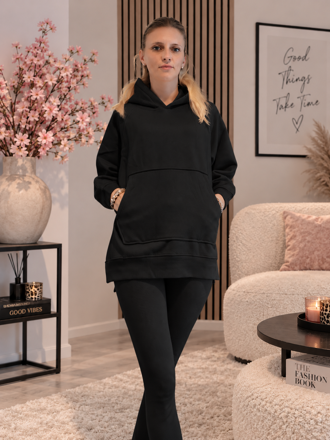 Kayla zwart met hoodie
