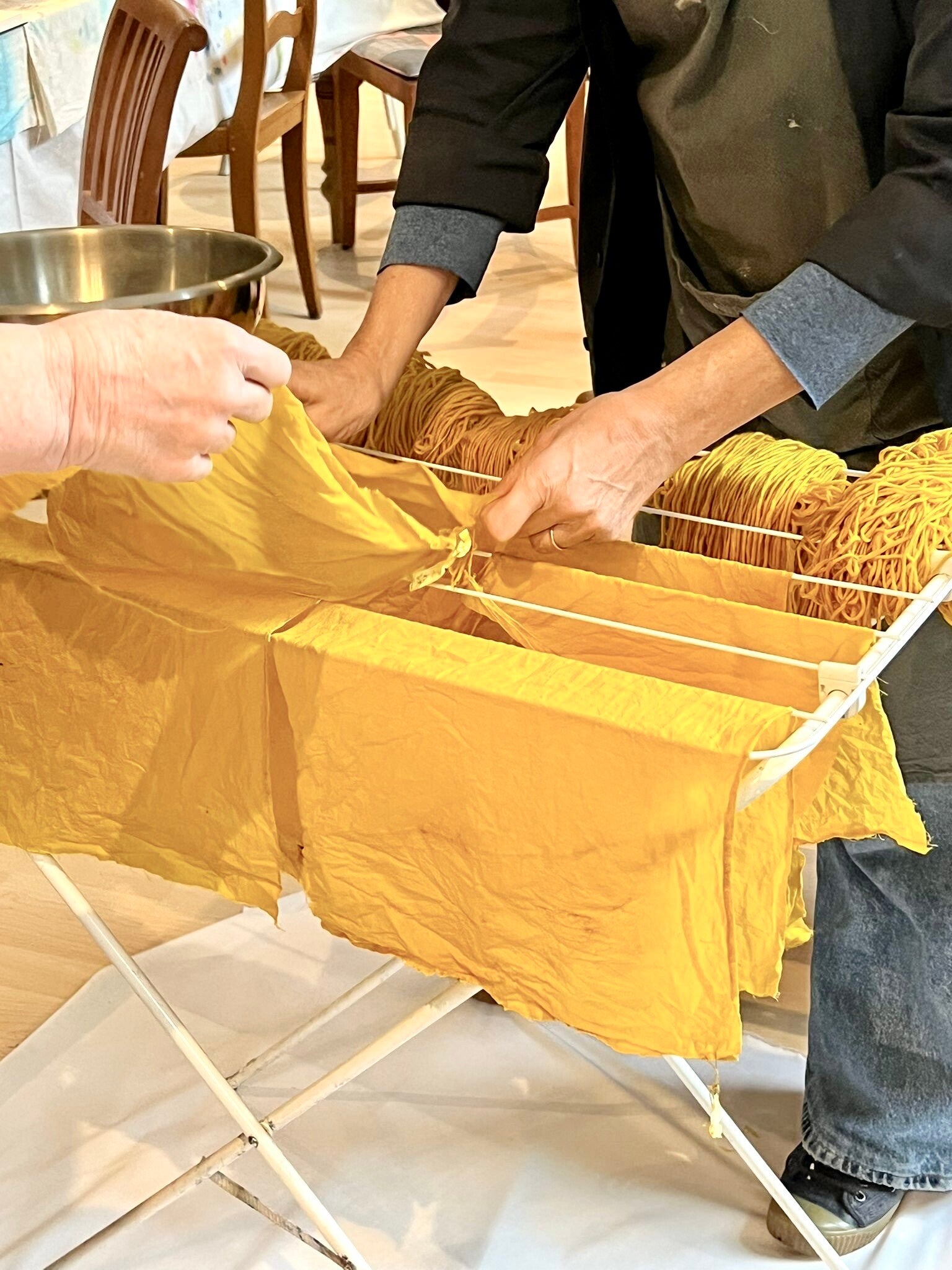 Wouw , Natuurlijk textielverf van Oogst