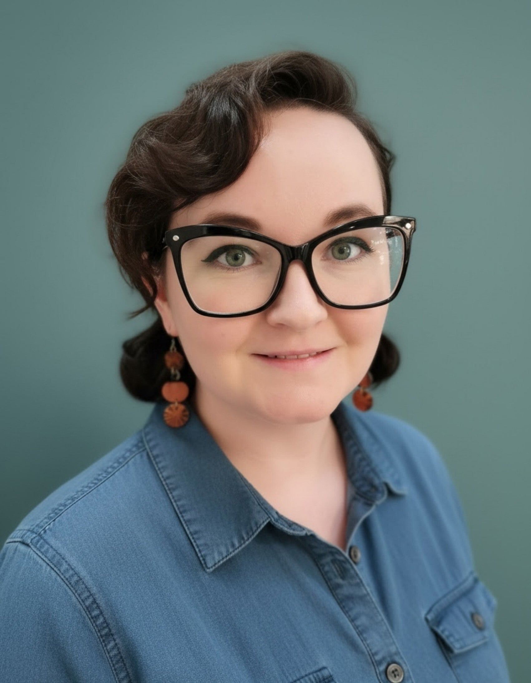 Photo of Lauren Gardiner, founder of The Traveling Stamp, LLC
