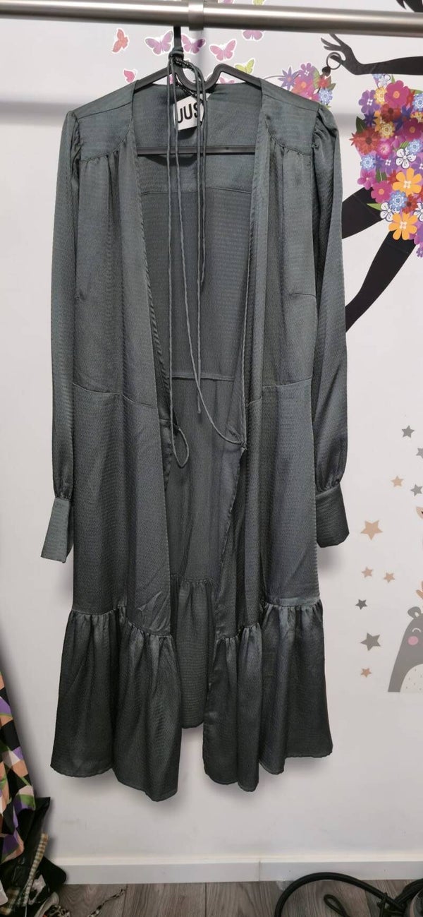 Robe M
