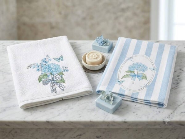 🩵 Floral Hand Towel Set
