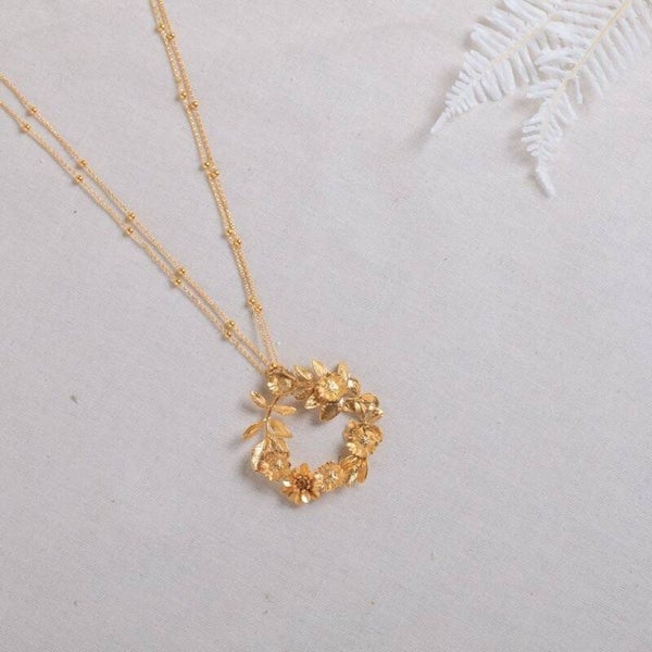 COLLAR GISÈLE