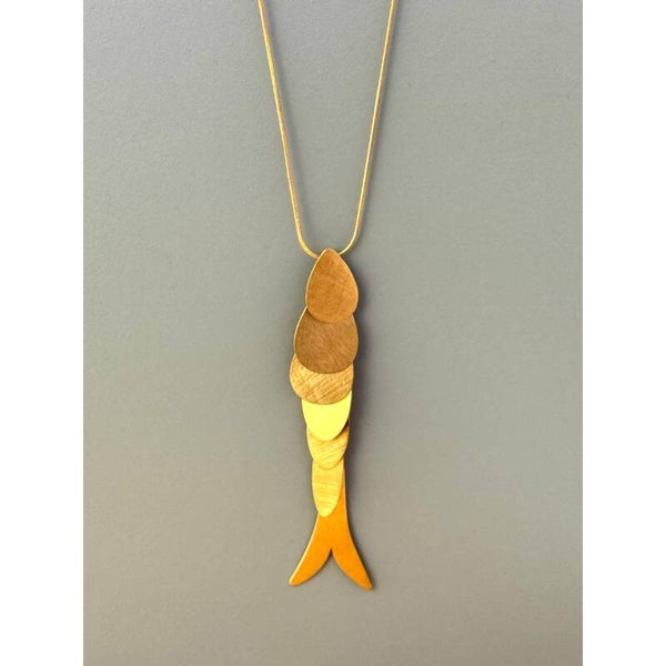 Collar largo de pez