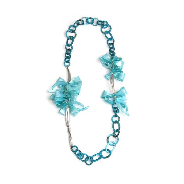 COLLAR LAZO MÁGICO – AZUL CLARO CELESTE