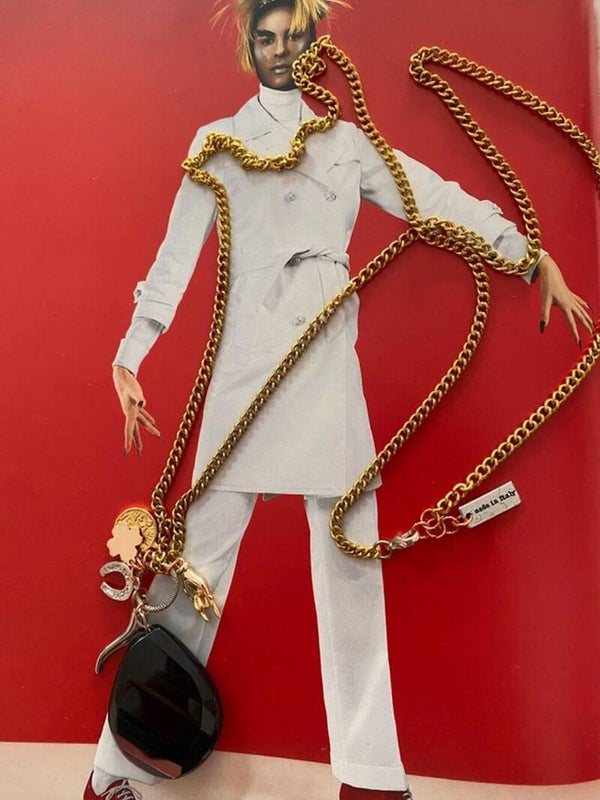 Collar de ónix negro con amuletos de la suerte: joyería elegante y espiritual