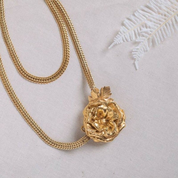 Collar rosa