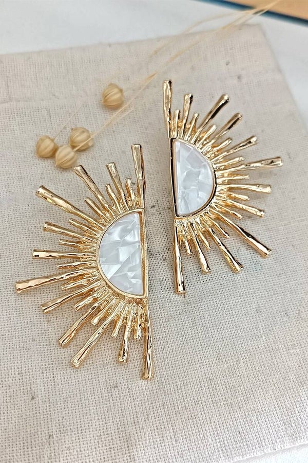 Pendientes de sol chapados en oro amarillo