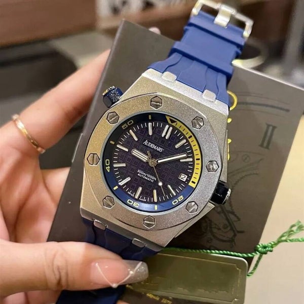 Reloj Royal Oak Offshore Diver azul marino