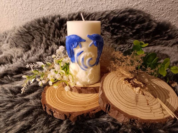 Kerze mit Delfinen